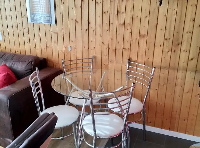 Haus Opal,wohnung Nr.25 アパート グレヘン