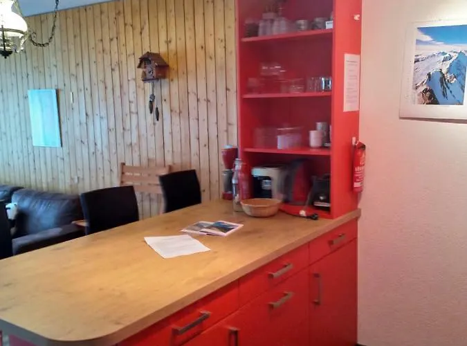 Haus Opal,wohnung Nr.25 アパート グレヘン